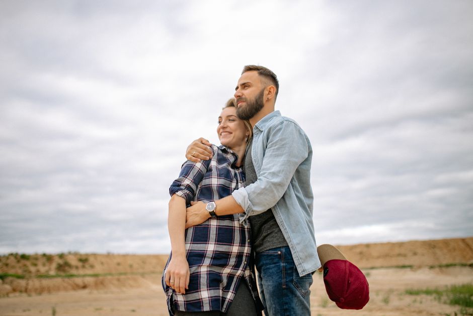 Copertă: Străinii din barul hotelului, la Sinaia